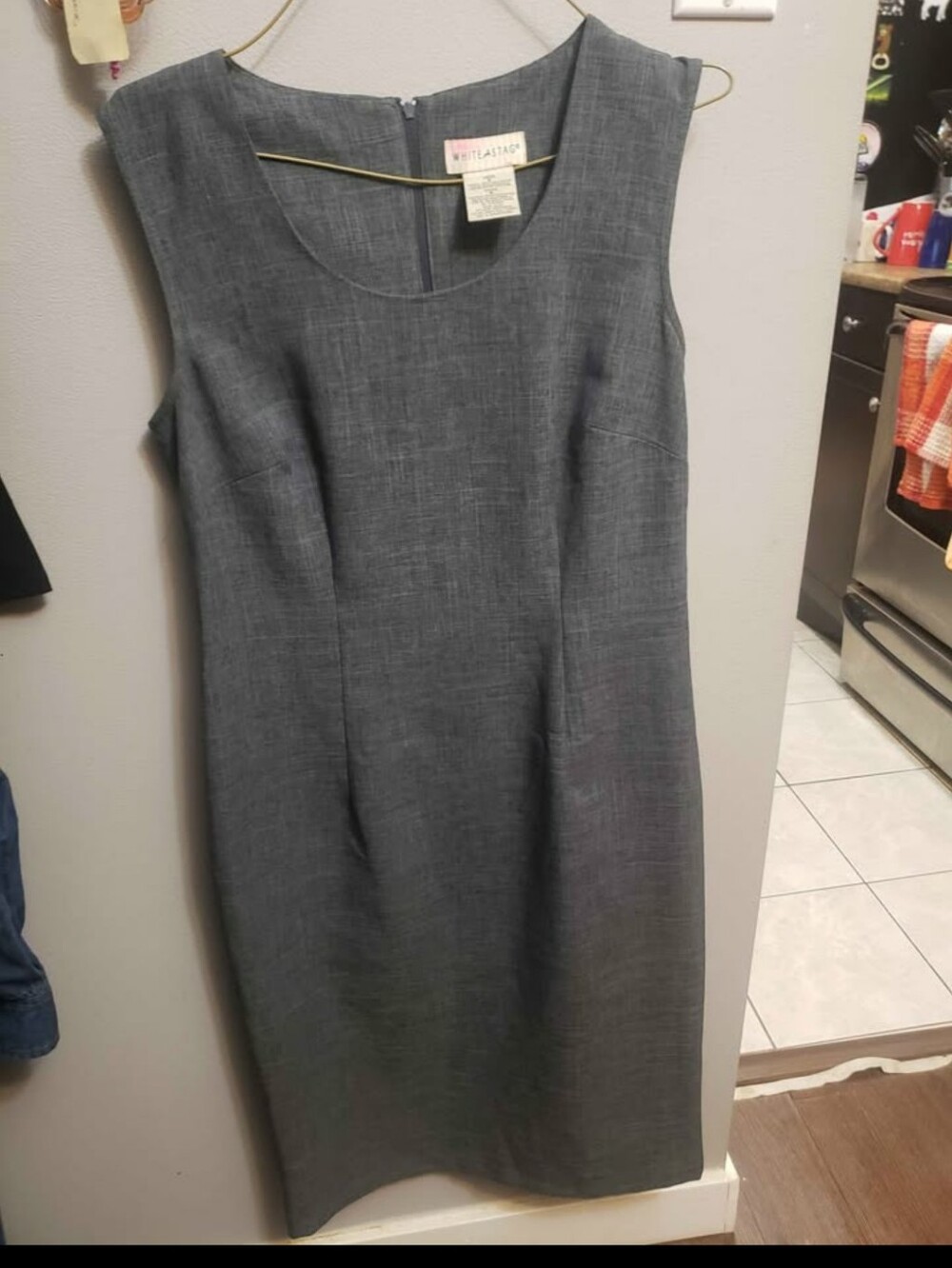 White Stag Gray Sleeveless Sheath Dress